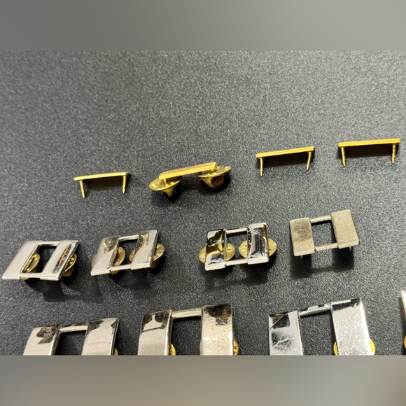 Vintage‎ Navy Gold Embossed Button Set and Bars - Picture 9 of 13